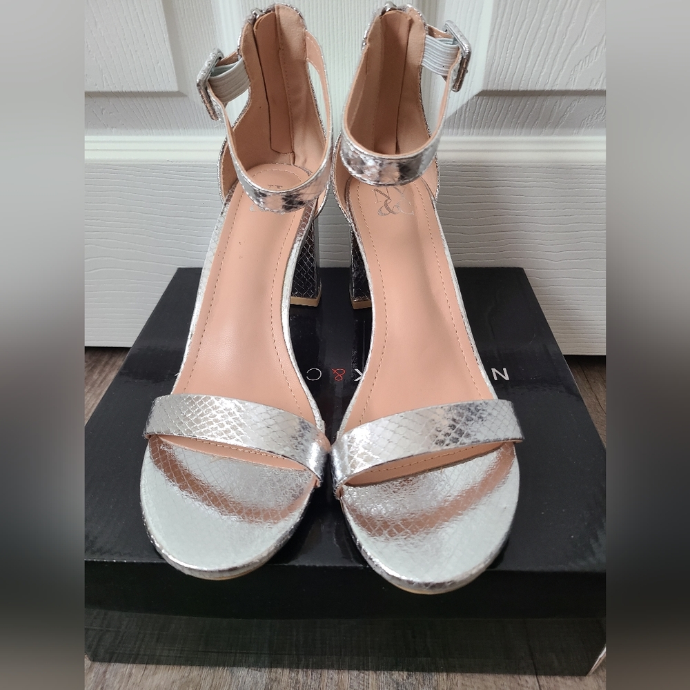 Womens Silver Heels